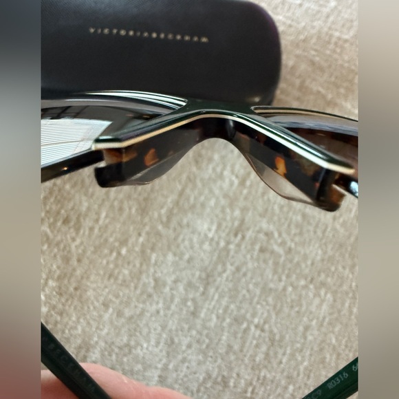 Victoria Beckham Dark Green Cat-Eye Sunglasses - Picture 8 of 11